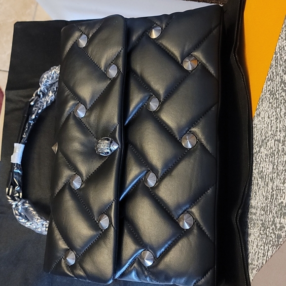 KURT GEIGER Kensington XXL Black Leather Crossbody Bag - Picture 15 of 16